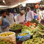 Petrol price surge drives weekly inflation higher in Pakistan