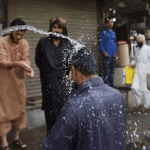 Karachi faces heatwave as temperatures rise to 40°C