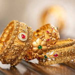 Gold Price in Pakistan Jumps Rs5,100 Per Tola on August 7