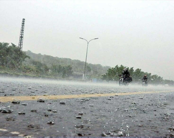 Met office warns of heavy rainfall, river flooding across Pakistan