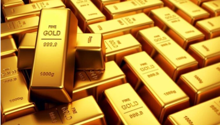 Gold prices fall by Rs3,800/ tola in Pakistan