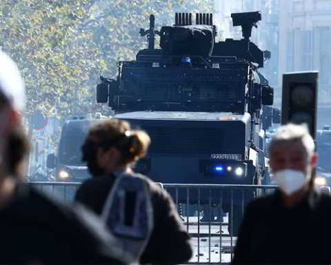 France Hit by Violent Protests, 1,200 Arrested Nationwide