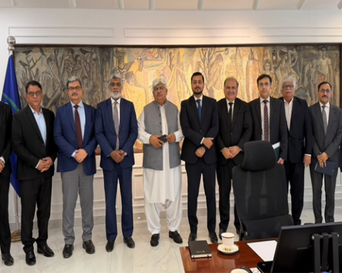 Karachi Tax Bar Association holds productive meeting with Chairman FBR
