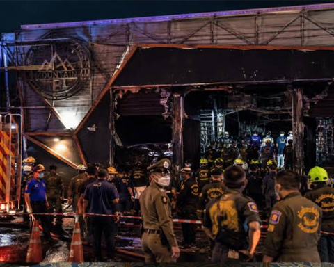 Bangkok Pub Fire Death Toll Rises to 30