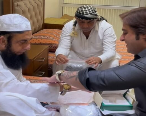 Maulana Tariq Jamil Rolex Gift Video Sparks Fake Watch Controversy Online