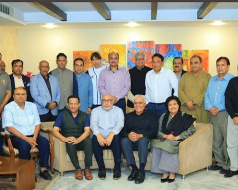 ASMAN Honors Cricket Legends and Famous Sports Journalists in Karachi