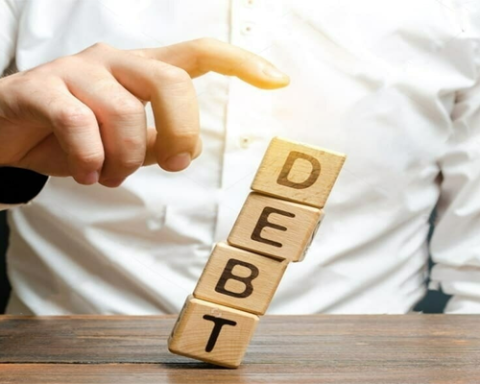 Pakistan Uses Billions in Foreign Loans for Debt, Energy Projects