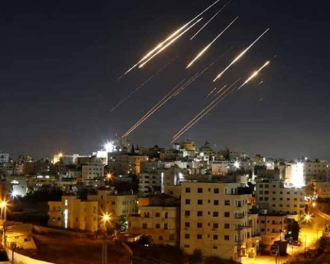 Iran fires over 40 missiles at US, Israeli targets amid escalating middle east conflict