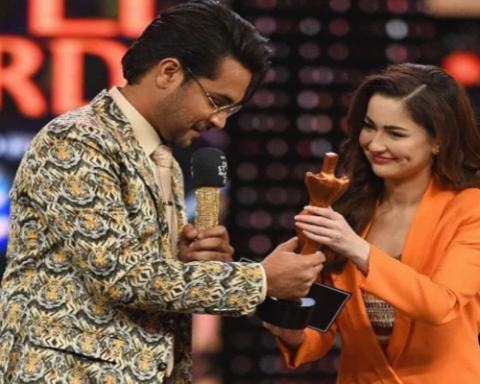 Asim Azhar Unarchives Instagram Posts Featuring Hania Aamir, Fans Feel Nostalgic