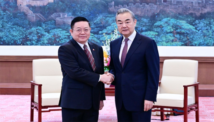 China calls Cambodia, Thailand to restore border peace