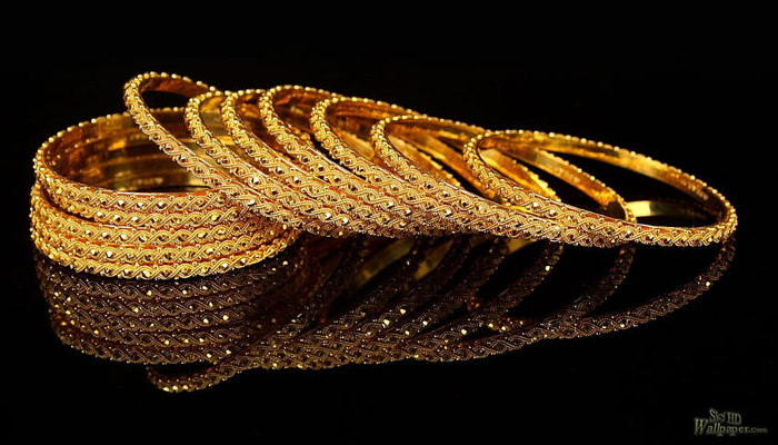 Gold decreases massive Rs11,700 per tola in Pakistan