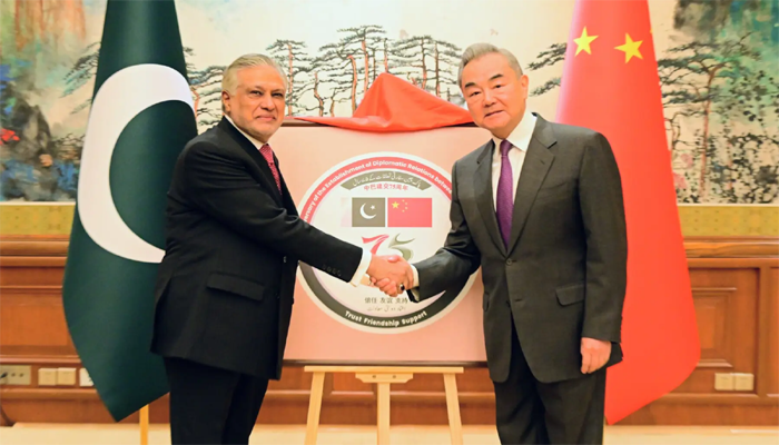 FM Ishaq Dar, China’s Wang Yi stress Pak-China friendship for regional stability