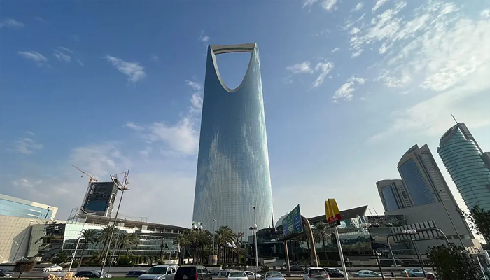Saudi Arabia’s Kingdom Centre Orders Mandatory Remote Work