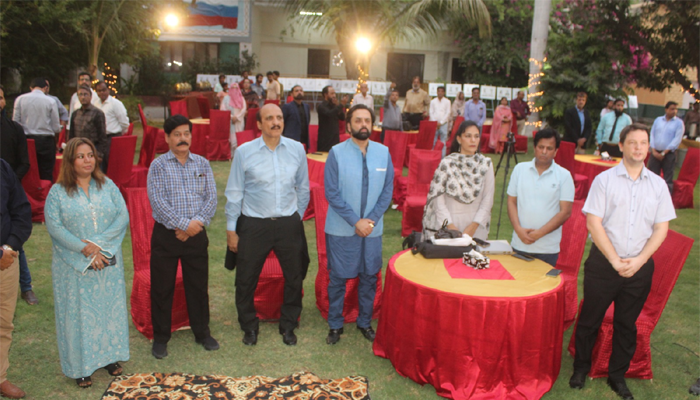 Russian house honors journalists on Russia day