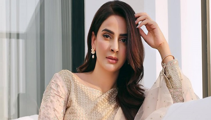 Saba Qamar’s elegant birthday celebration takes the internet by storm