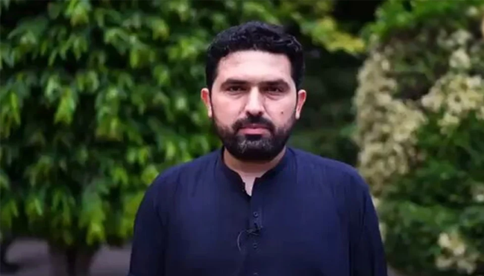 Court reissues non-bailable arrest warrant for KP CM in cybercrime case