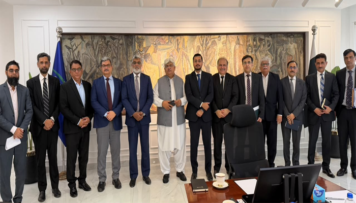 Karachi Tax Bar Association holds productive meeting with Chairman FBR