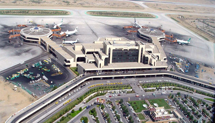 Pakistan reopens airspace