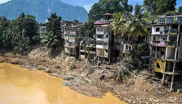 Sri Lanka issues new landslide alerts as cyclone death toll hits 618