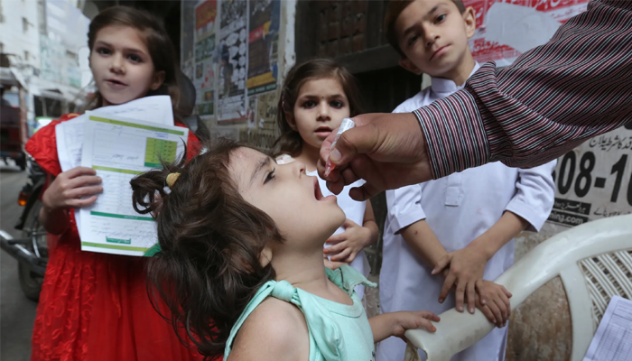 Mustafa Kamal announces nationwide anti-polio drive from Sept 1