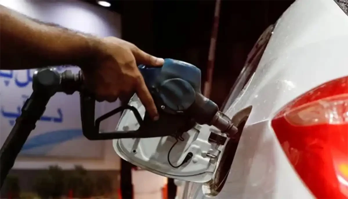 Govt reduces petrol, diesel prices for next fortnight
