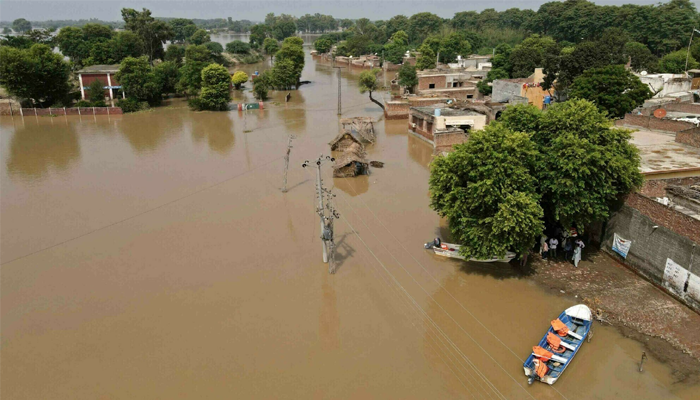 India warns Pakistan of Sutlej flood risk amid Punjab deluge