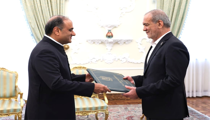 Ambassador Imran Ahmed Siddiqui presented credentials to President Masoud Pezeshkian