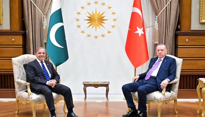 Pak, Turkiye reaffirm bolstering ties for regional development