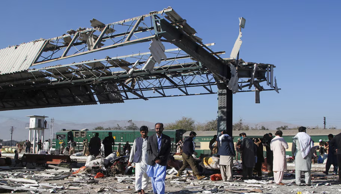 Quetta blast death toll rises to 16 after explosion near railway track