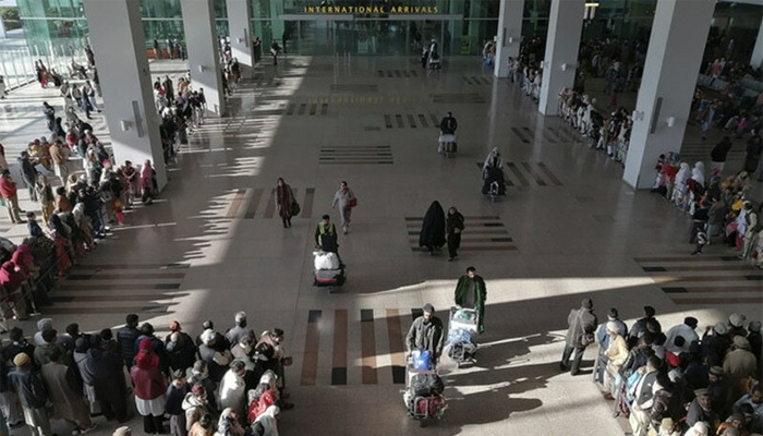 Pakistan bans road travel for Arbaeen