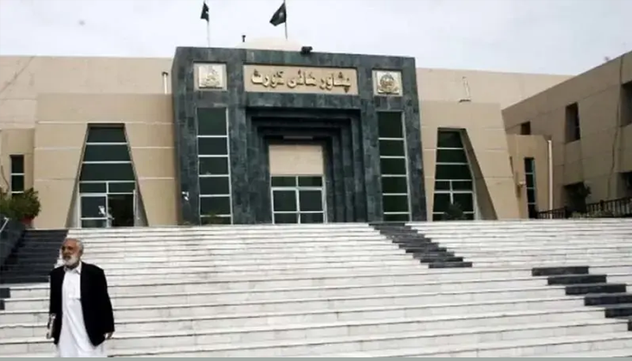 PHC issues notices on KP governor’s rule and emergency petitions, adjourns hearing until Nov 10