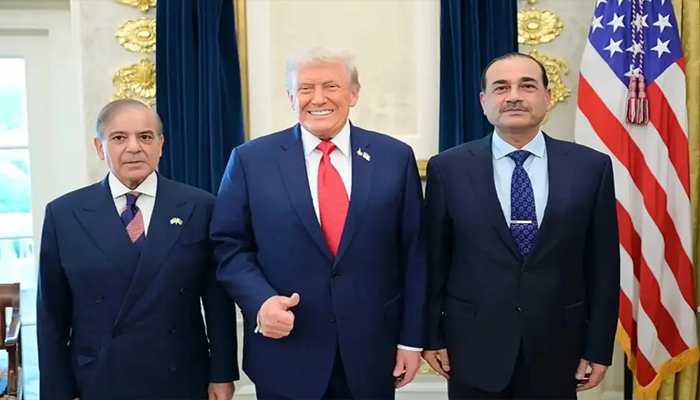 Trump Thanks Pakistan as Iran Reopens Strait of Hormuz in Iran War 2026