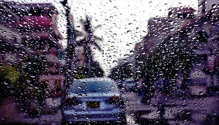 Light drizzle expected to bring brief relief to heat-struck Karachi