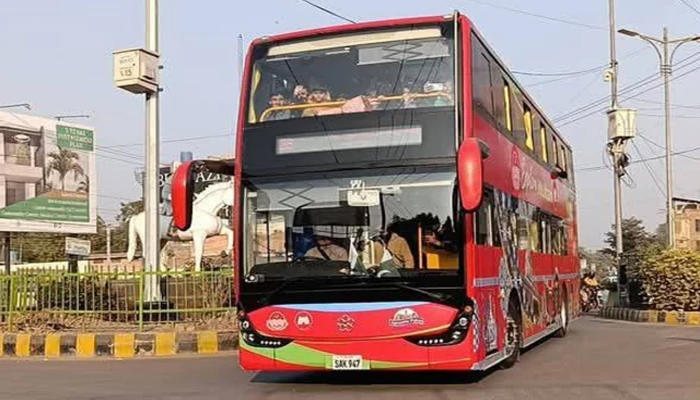 Double-decker buses to hit Karachi roads tomorrow