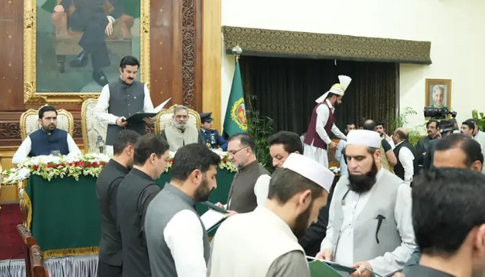 KP CM Sohail Afridi’s 10-member cabinet takes oath in Peshawar