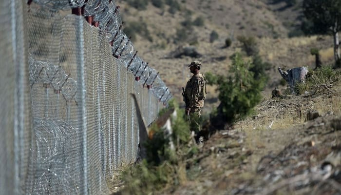 8 militants killed in Pak-Afghan border clash